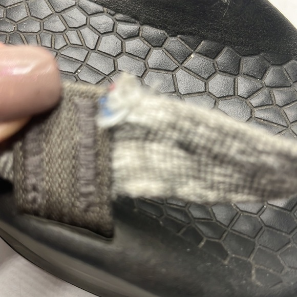 Chaco Stones Gray Sport Sandal Sz 10. BSN1858F - Picture 8 of 9